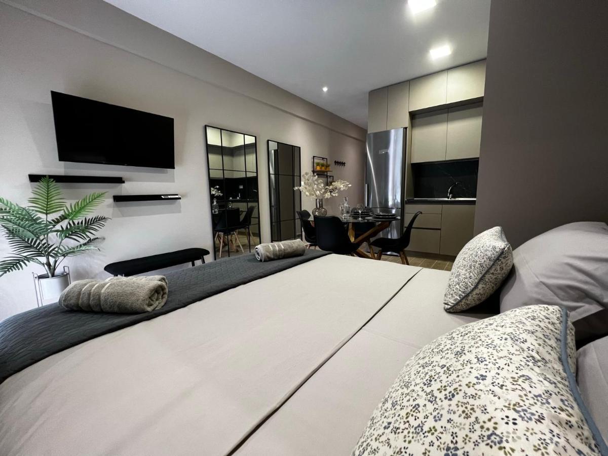 Urban Gem Apartment Alexandroupoli Bagian luar foto
