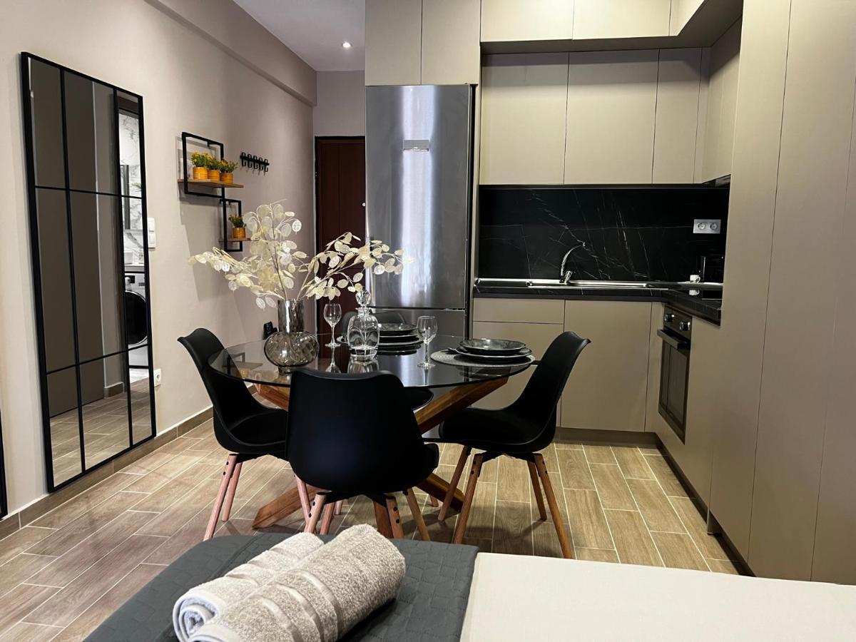 Urban Gem Apartment Alexandroupoli Bagian luar foto