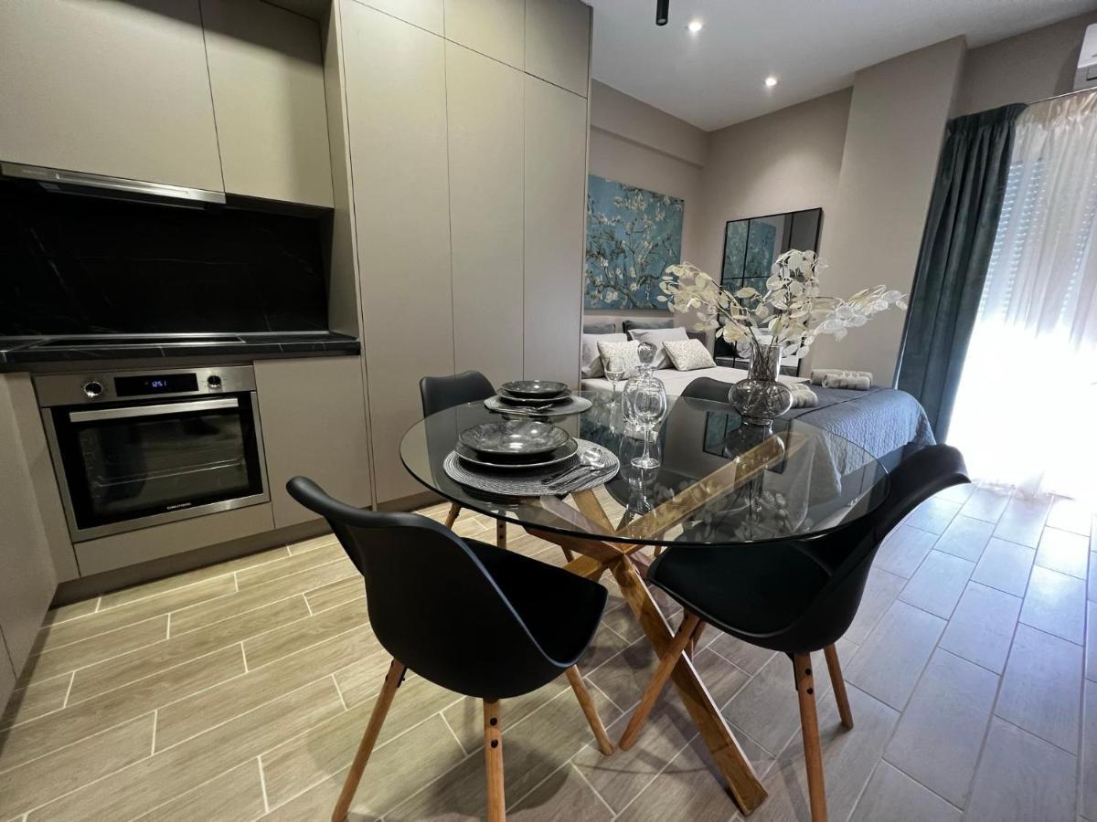 Urban Gem Apartment Alexandroupoli Bagian luar foto