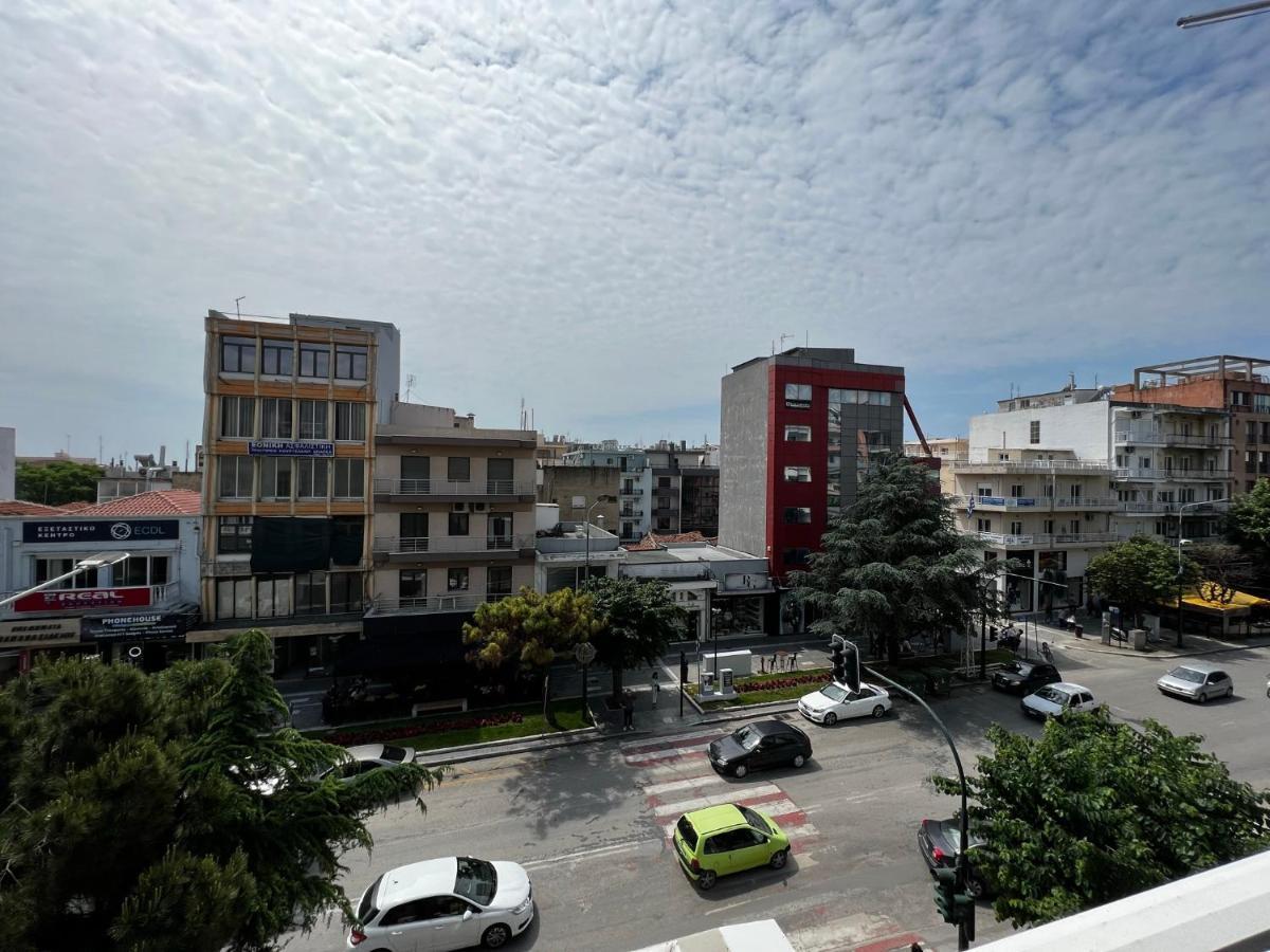 Urban Gem Apartment Alexandroupoli Bagian luar foto