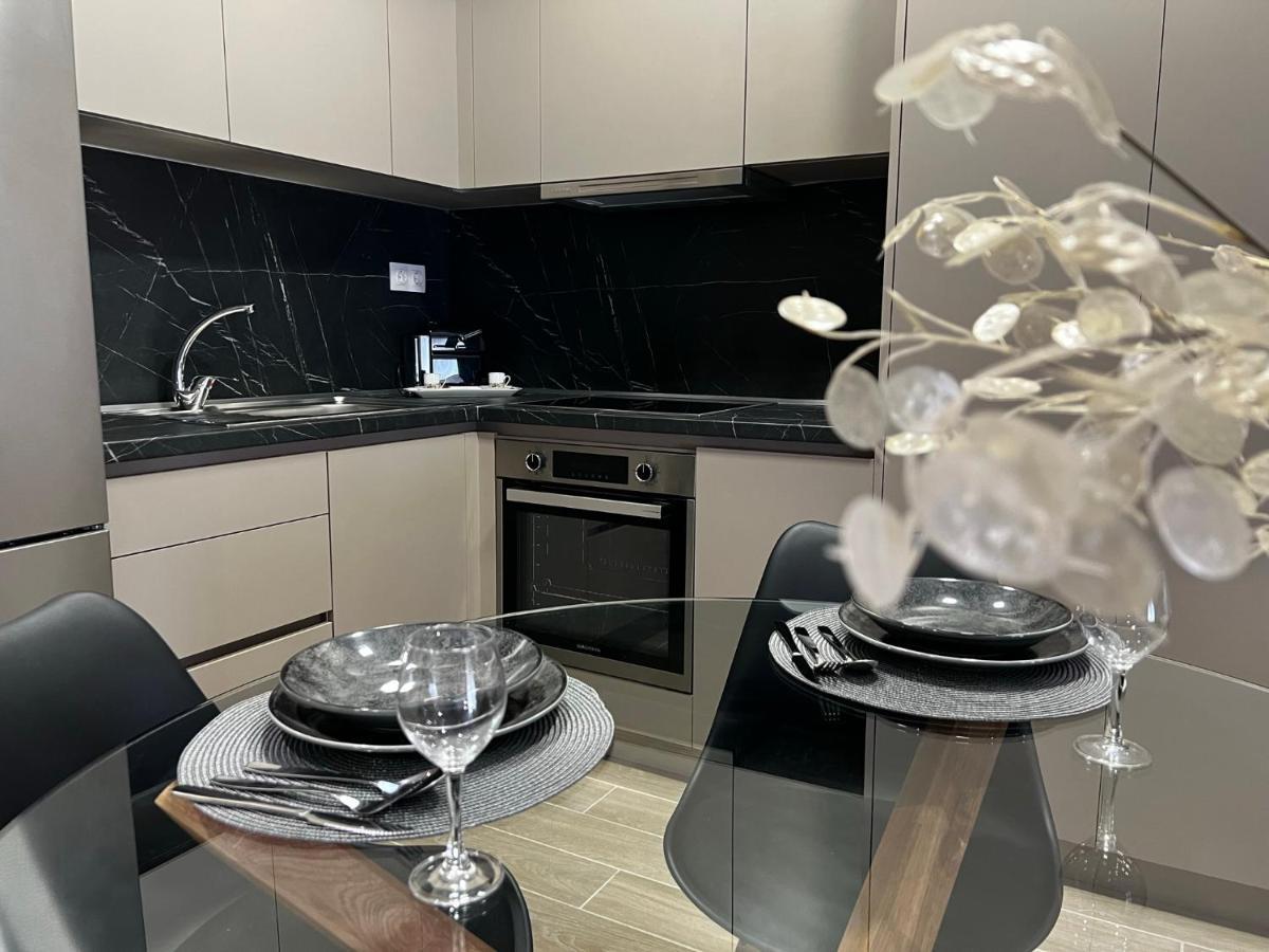 Urban Gem Apartment Alexandroupoli Bagian luar foto