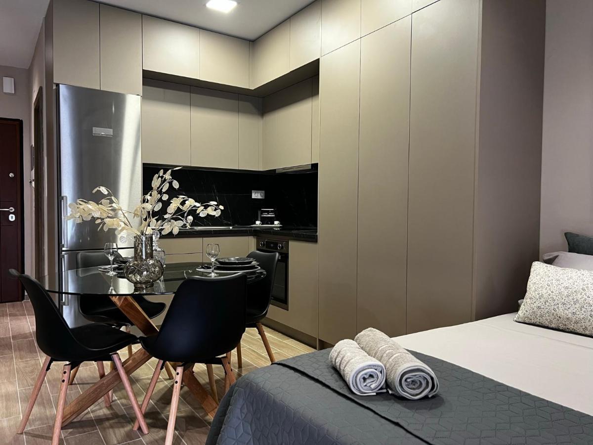 Urban Gem Apartment Alexandroupoli Bagian luar foto